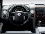 Lincoln Mark LT 2005 года